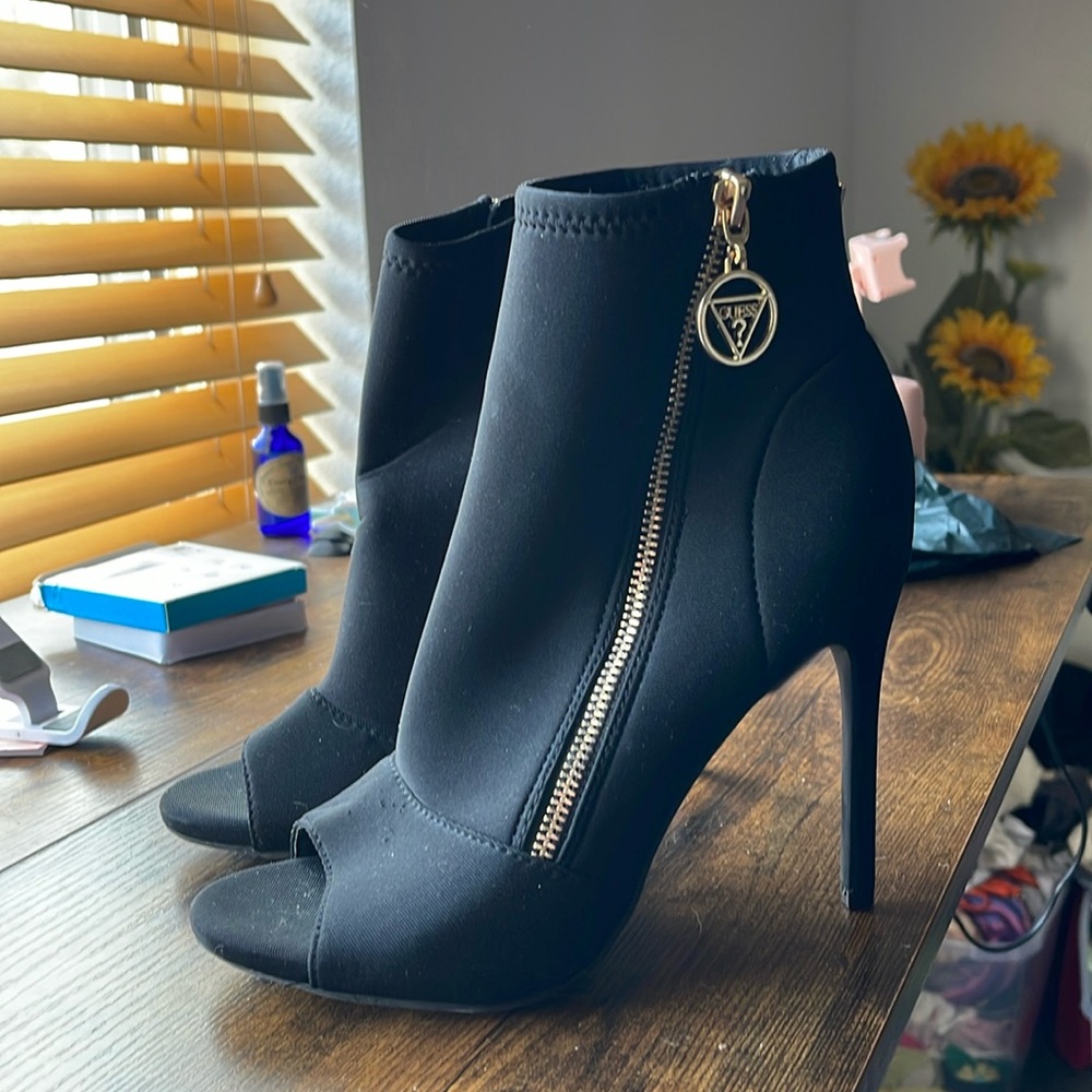 Guess heels
